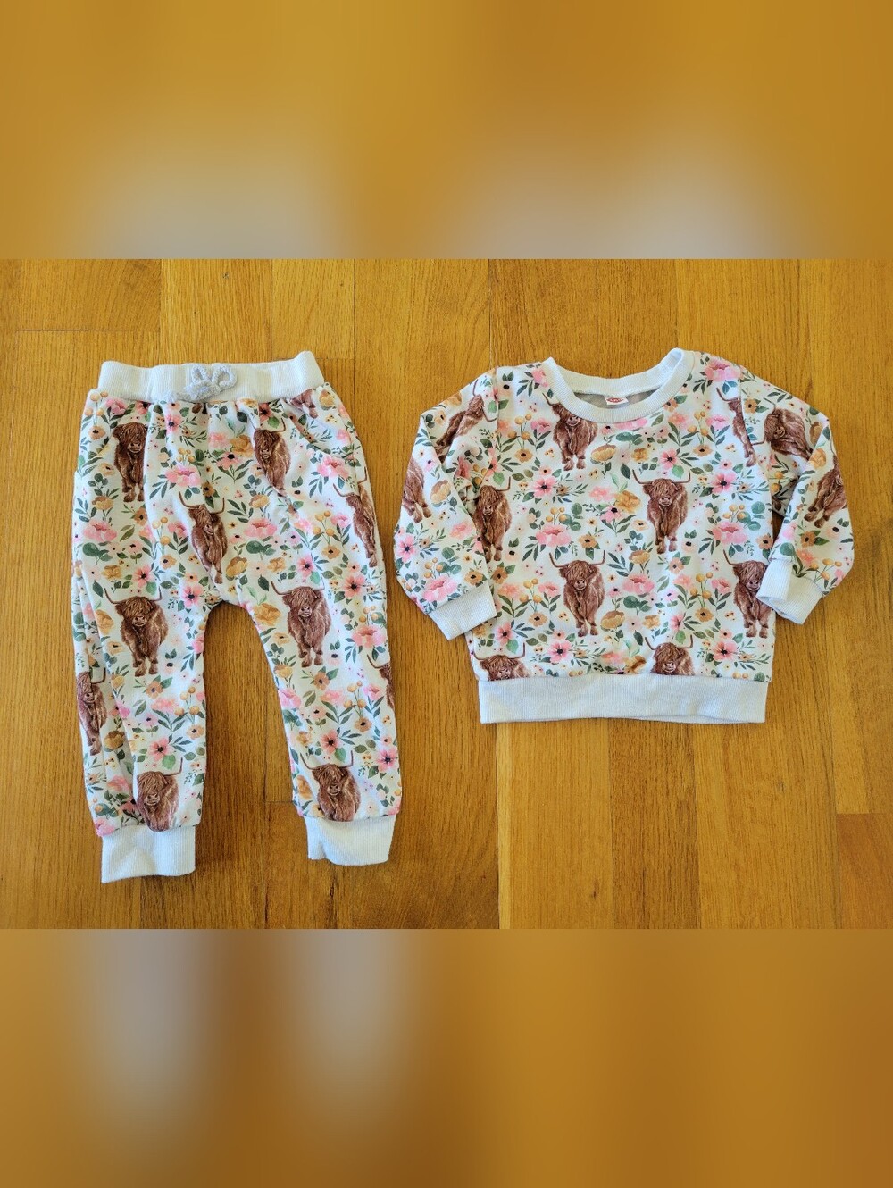 Girls Cow theme outfit - size 100 2t/3t?